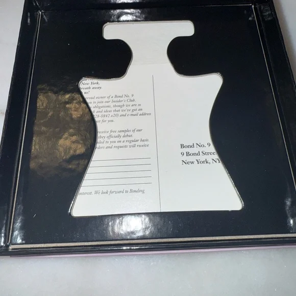 Bond No. 9 Madison Avenue Pink Perfume - Picture 3 of 5